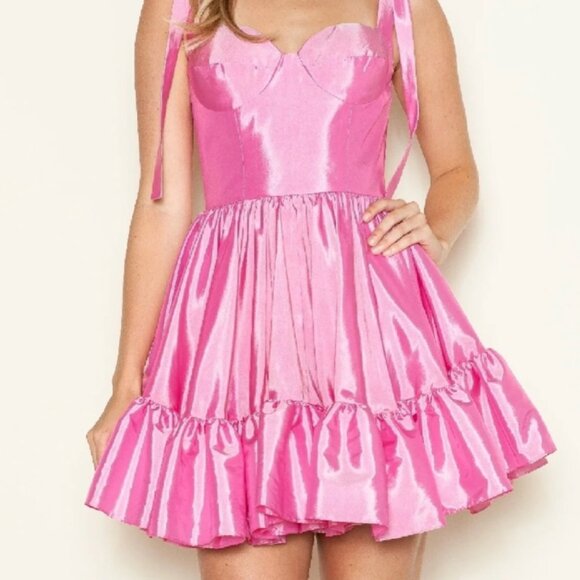 Banks - Picture 4 of 10